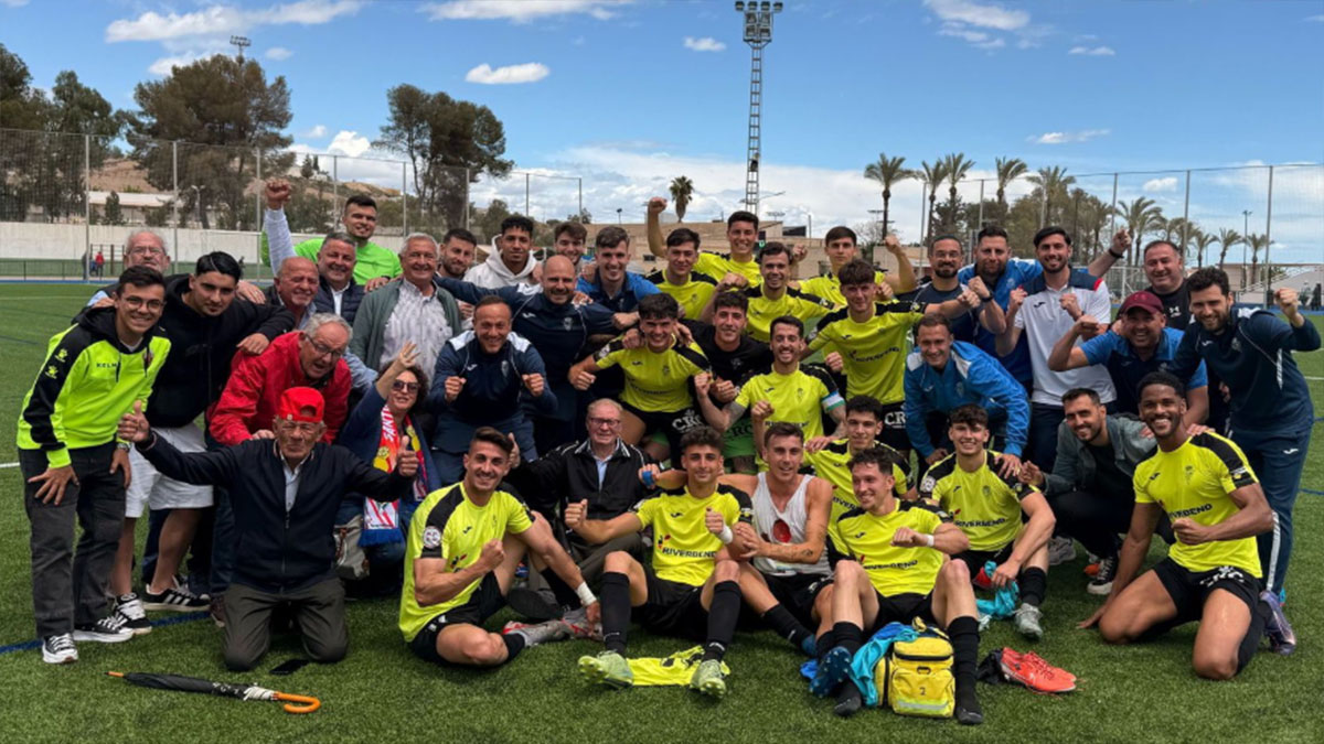 La plantilla del Santomera CF 2024-25. Foto: Santomera CF.