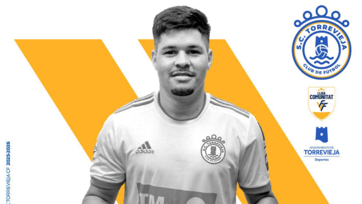 Matías, delantero del SC Torrevieja. Foto: Club.