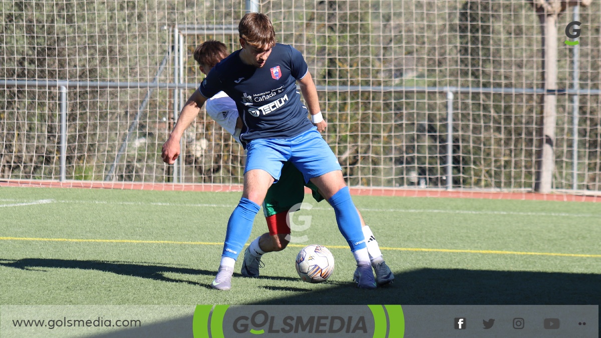 Iván Francés, delantero del CD Contestano.