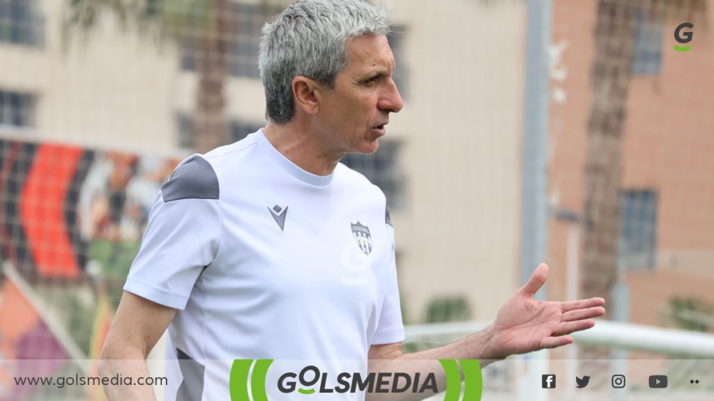 José Villalta, entrenador del Patacona CF.