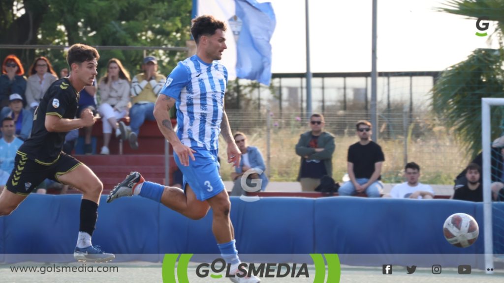 Borja Mir, delantero del Recambios Colón.