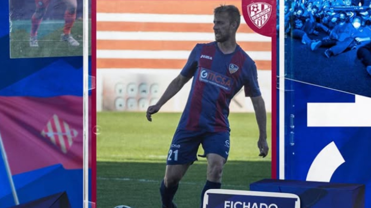 Adrián Gomis, centrocampista de la UD Alzira.