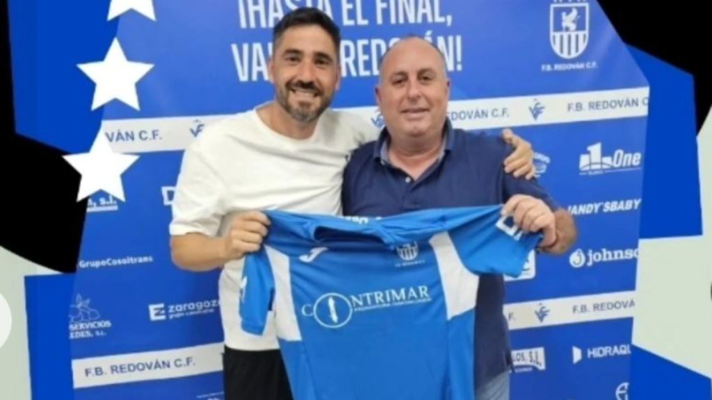 Carlos Canales renueva en el FB Redován. Foto: Club.