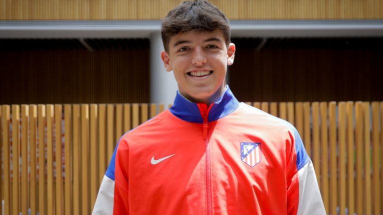 Javi Tena, nuevo jugador del Atlético. Foto: At. de Madrid.