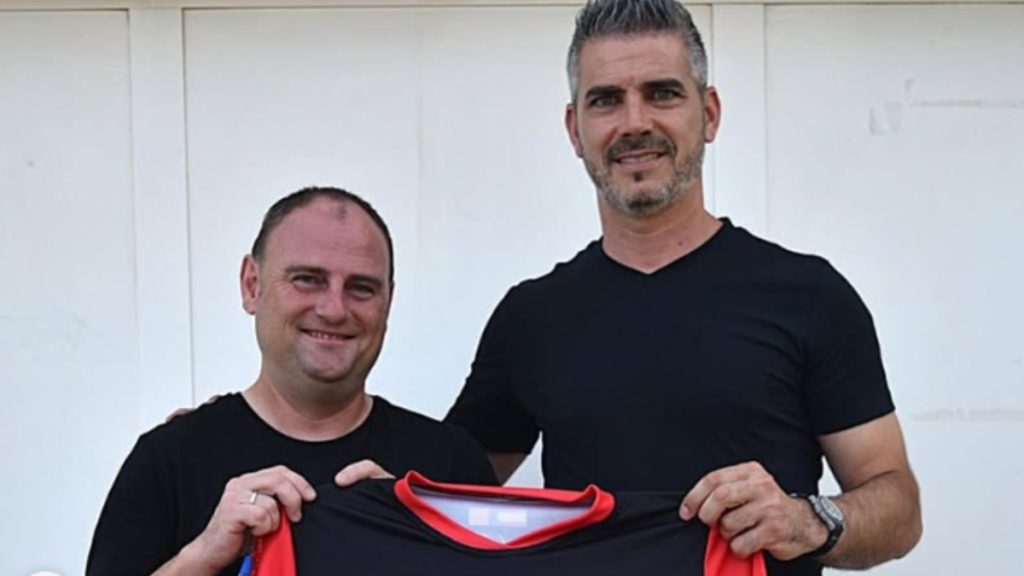 Manuel Esteban nuevo entrenador del At. Jonense. Foto: Club.