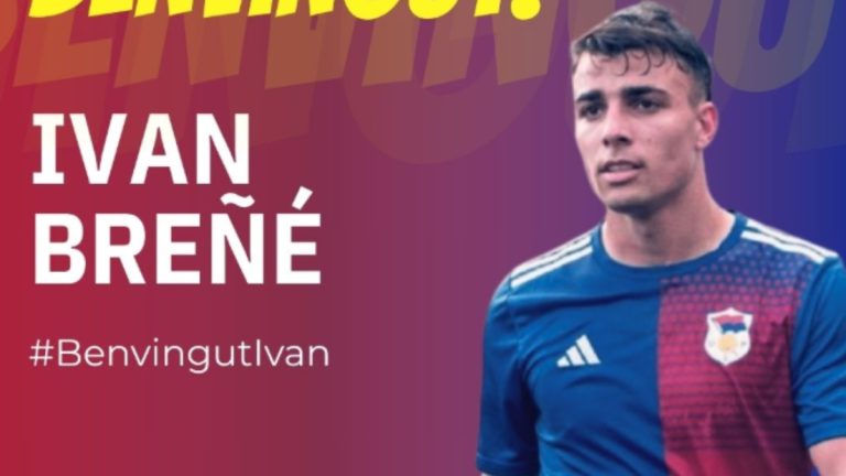 Iván Breñé, delantero del UE Olot. Foto: Club.