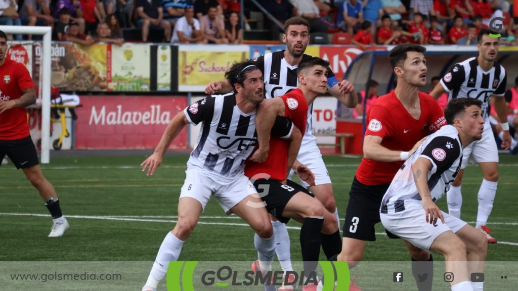 CD Utiel vs UD Castellonense.