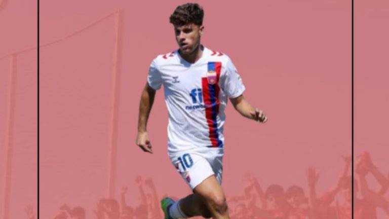 Javi Molina es nuevo jugador del FCJ Español. Foto: Club.
