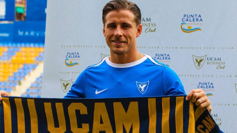 Dani Aquino presentado como nuevo jugador del UCAM Murcia. Foto: UCAM Murcia.