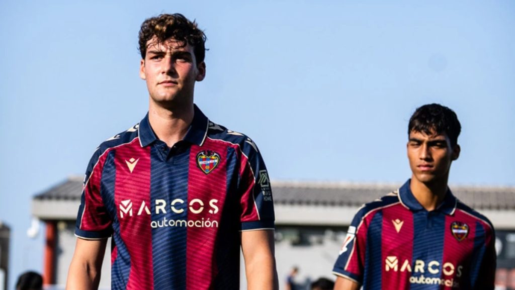 Borja Cortina sufrió una grave lesión - foto: Atlético Levante
