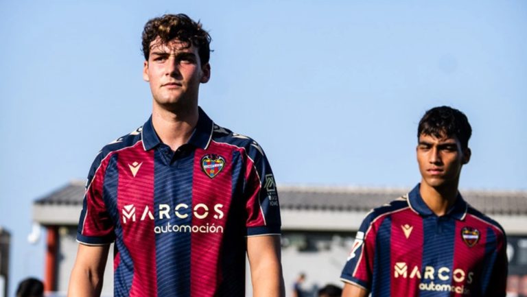 Borja Cortina sufrió una grave lesión - foto: Atlético Levante