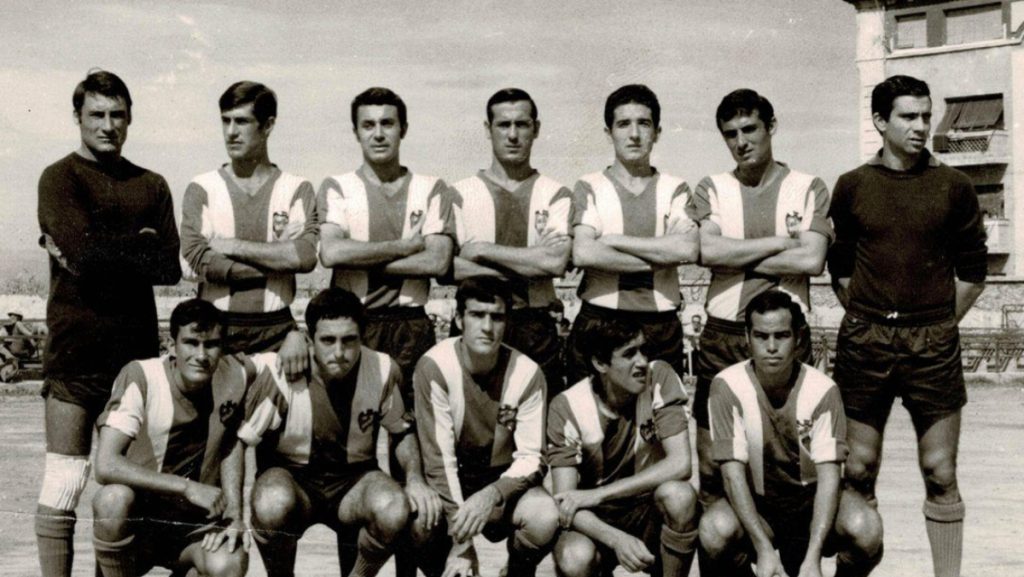 El Levante UD visitó el campo de la malvarrosa para jugar contra el Atlético Levante. Fuente: Jose Martinez Arragla