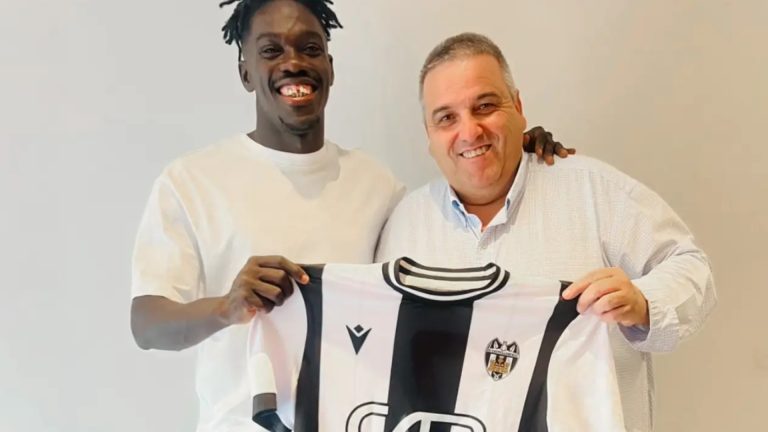 Adama Sangare ficha por el Castellonense